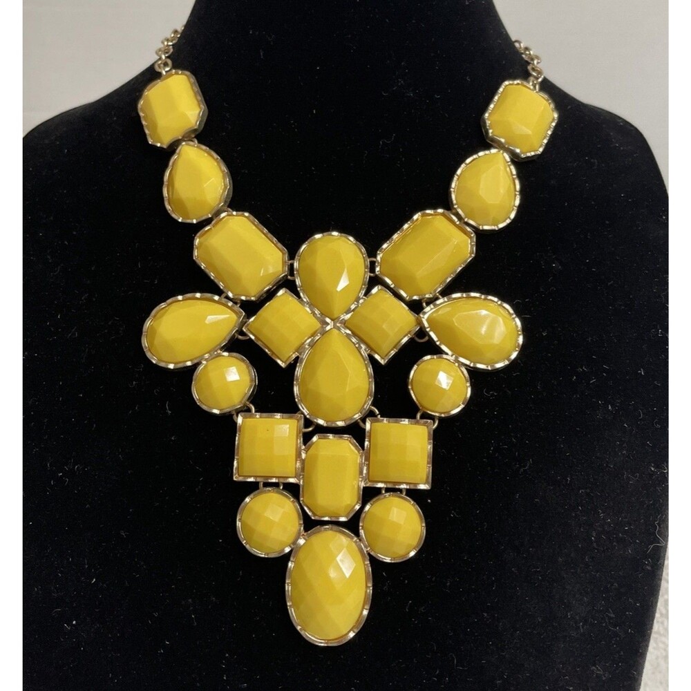 Lemon Yellow Faceted Cabochon Bead Gold Tone AcrylicBib Chain Statement Necklace